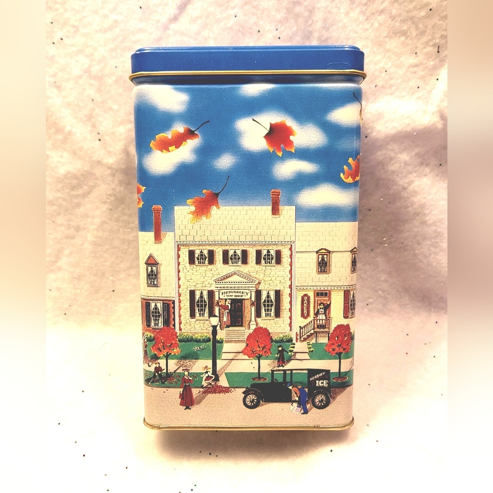 Hersheys 1990 Vintage Hometown Series Canister 8 Hershey Kiss Tin Collectable